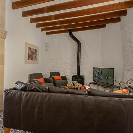 Townhouse Albuqassim By Homevillas360 펜션