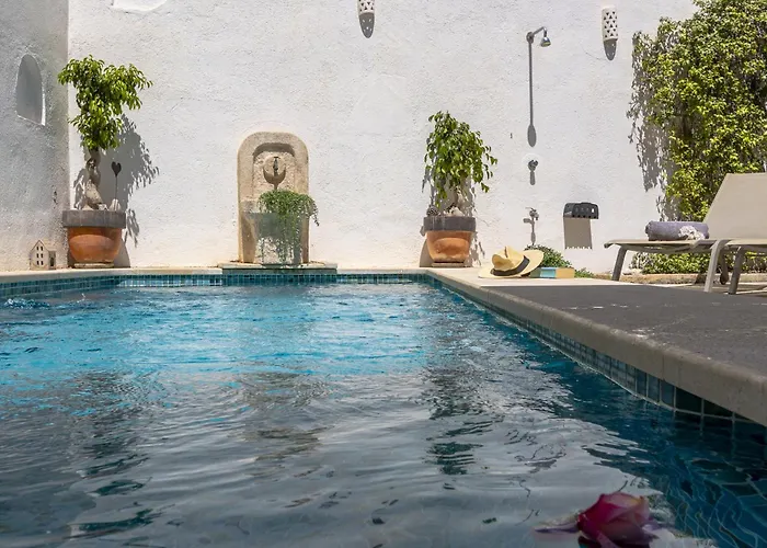 Townhouse Albuqassim By Homevillas360 Pollensa