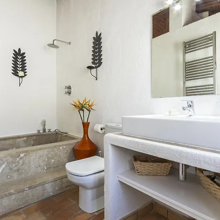 Townhouse Albuqassim By Homevillas360 *