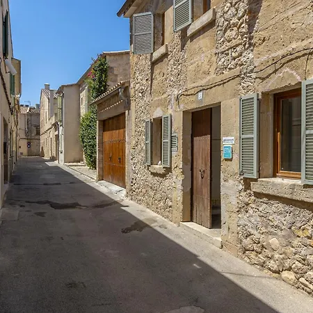 Townhouse Albuqassim By Homevillas360 * Pollença