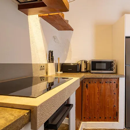 Townhouse Albuqassim By Homevillas360 * Pollença