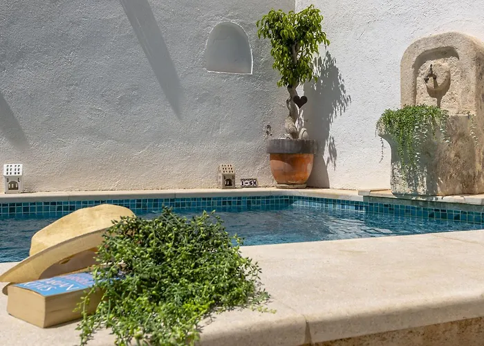 Townhouse Albuqassim By Homevillas360 *